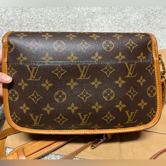 Louis Vuitton Monogram Updated & Enhanced Sologne Diane Bag Crossbody Shoulder - Picture 7 of 13
